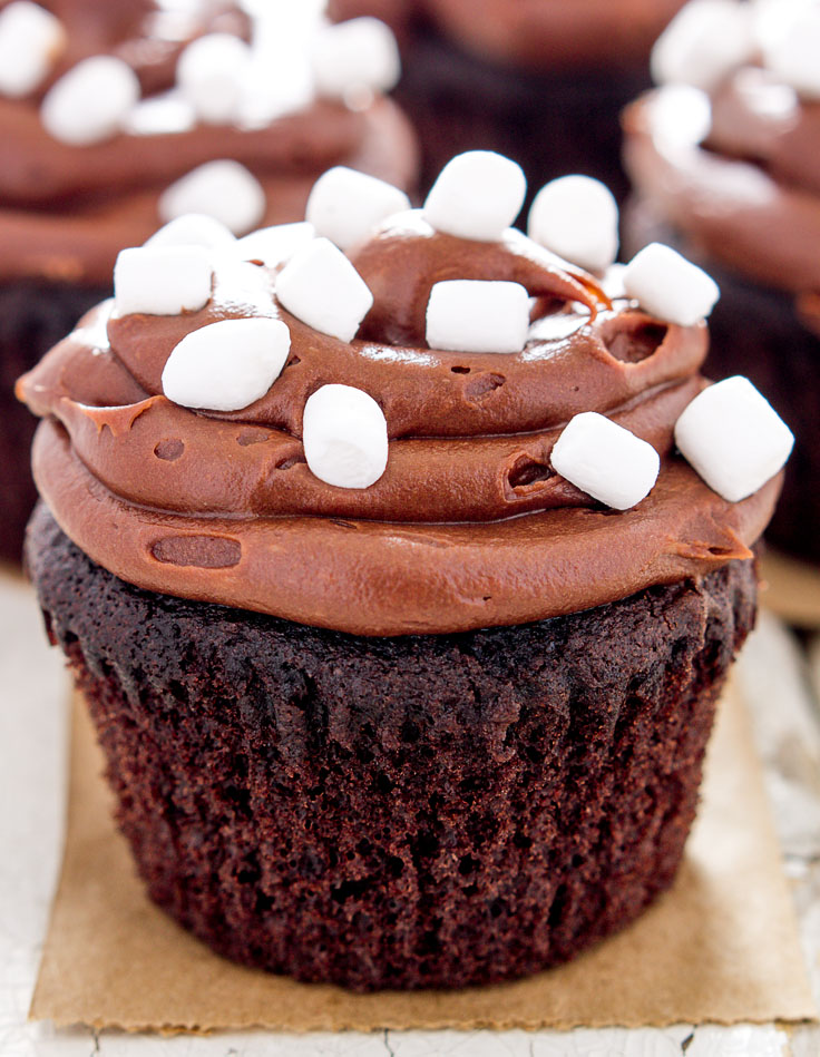gluten-free-hot-chocolate-cupcakes-marshmallow-fluff-filling