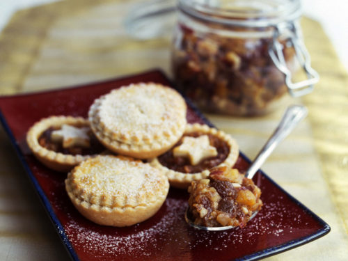 Minced beef pie recipe - BBC Food